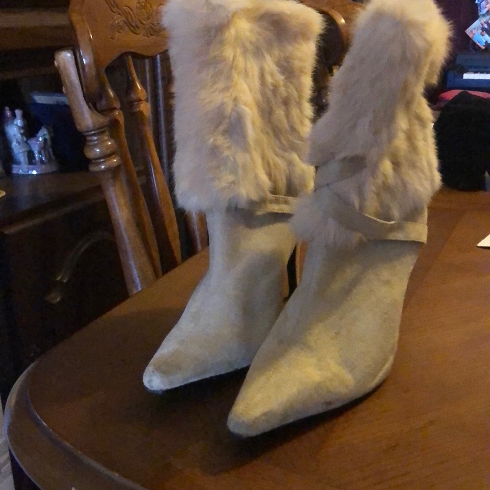 Brand new beige booties sz 9